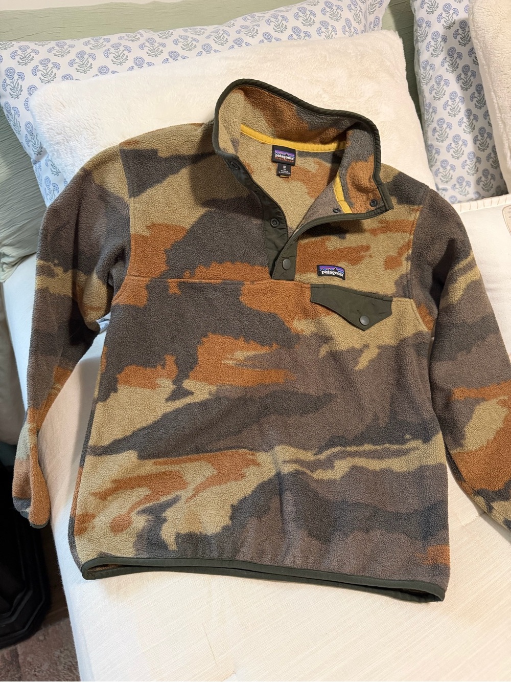 Patagonia Kids Synchilla Lightweight Pullover size ( 10)